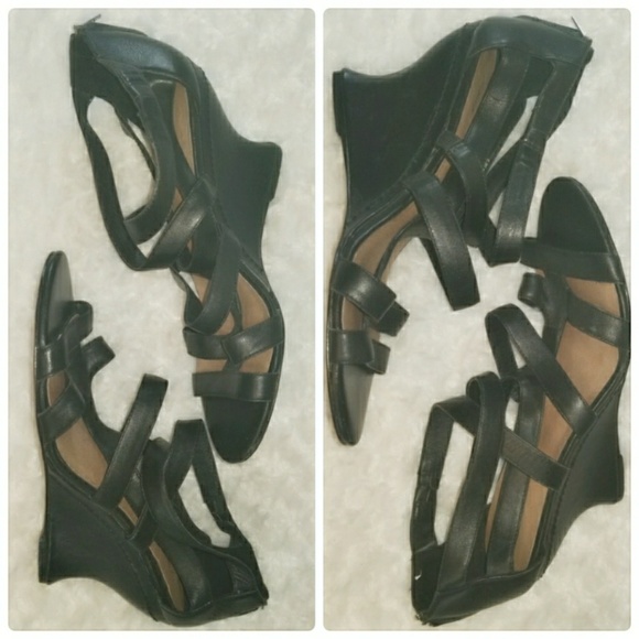 Elizabeth and James Blast Wave Leather Wedges 11B - Picture 4 of 8